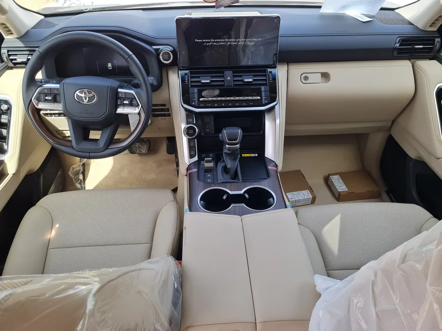 تويوتا لاندكروزر GXR4 2025 
