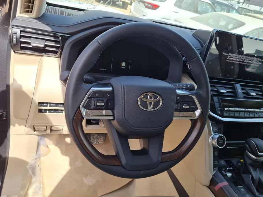 تويوتا لاندكروزر GXR4 2025 