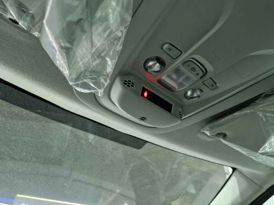 2025 Peugeot Partner Short van 