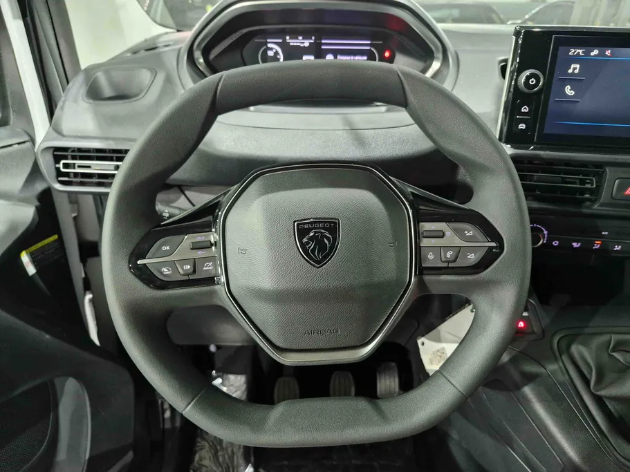 2025 Peugeot Partner Short van 