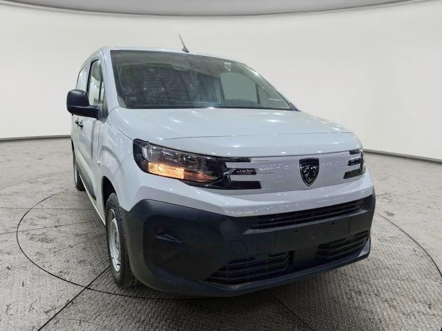2025 Peugeot Partner Short van 
