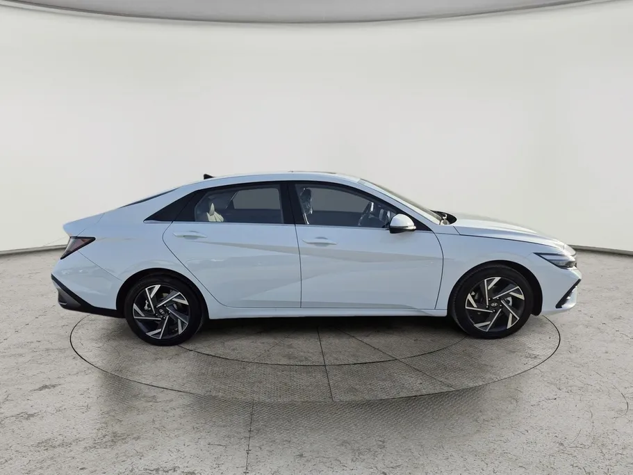 2025 Hyundai Elantra Comfort China 