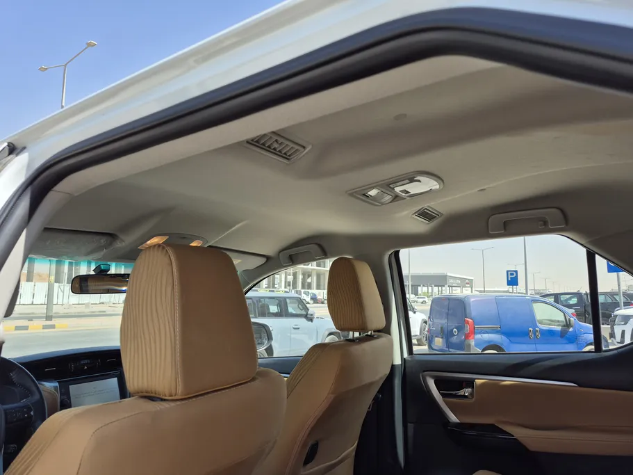 2023 Toyota Fortuner VX 