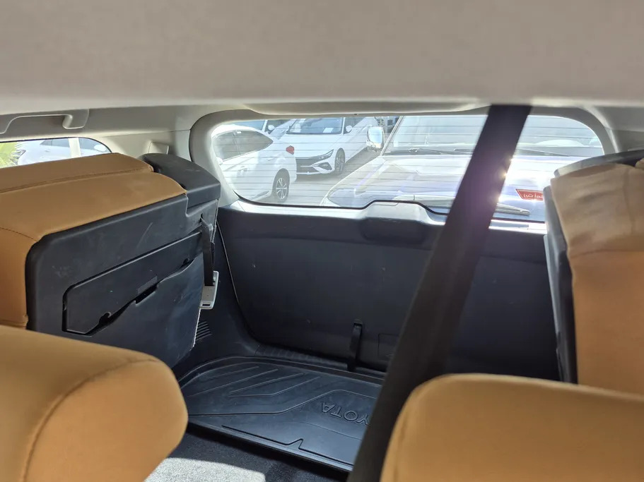 2023 Toyota Fortuner VX 