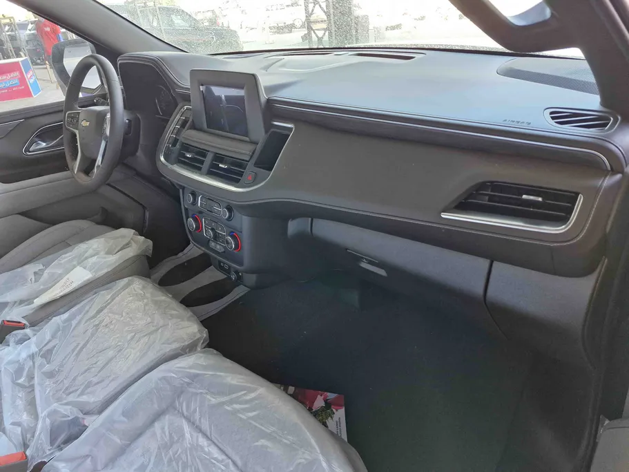 2024 Chevrolet Suburban LS 
