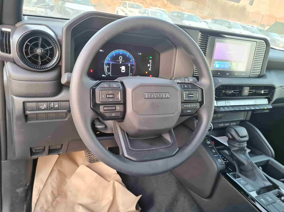 تويوتا برادو TXL1 2025 