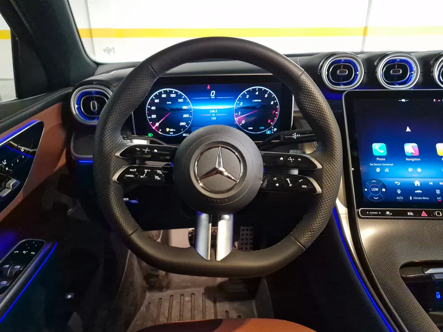 2025 Mercedes GLC 300 