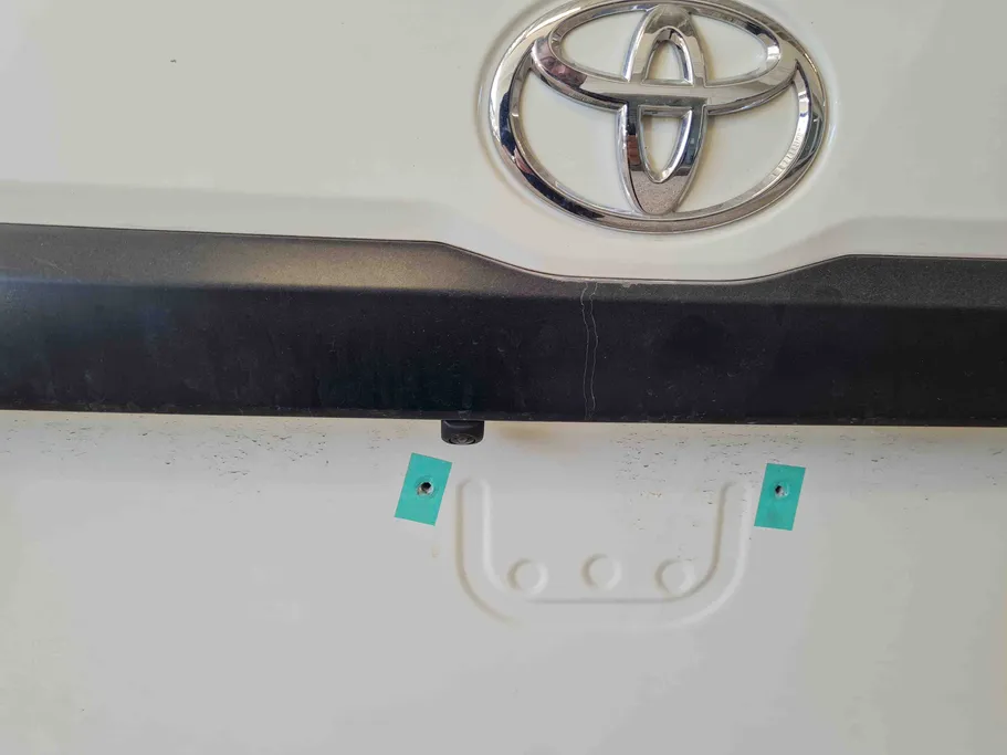 2025 Toyota Haice بضاعة سقف عالي 
