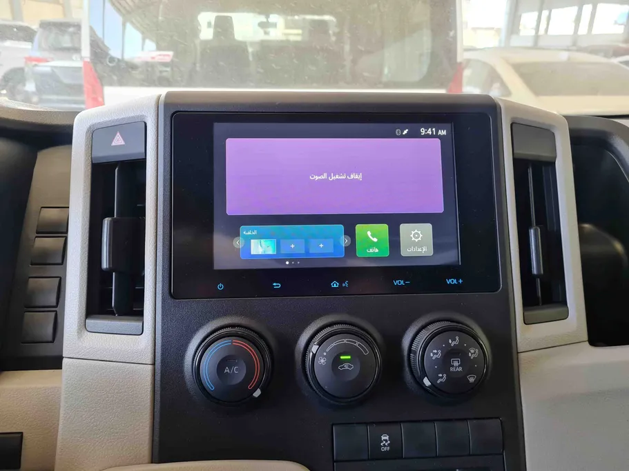 2025 Toyota Haice بضاعة سقف عالي 