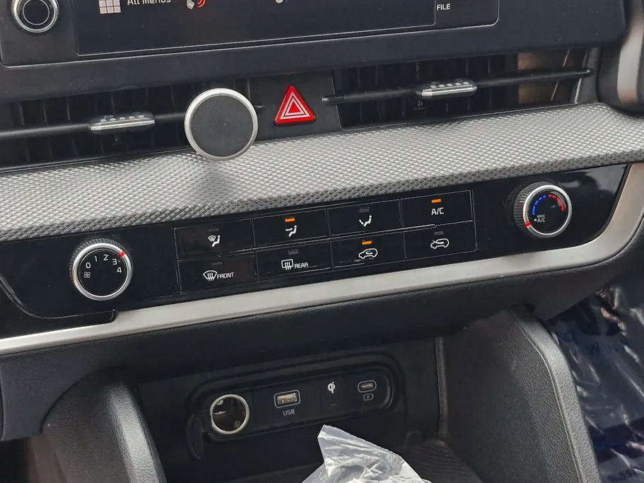 2023 Kia Sportage GLS 