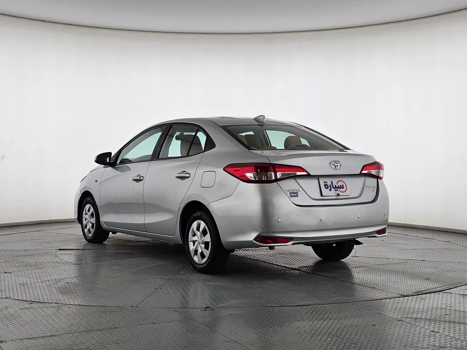 2021 Toyota Yaris  Y 