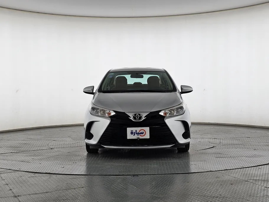 2021 Toyota Yaris  Y 