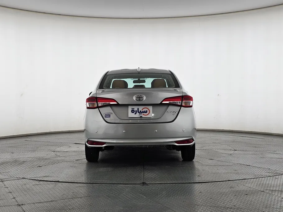 2021 Toyota Yaris  Y 