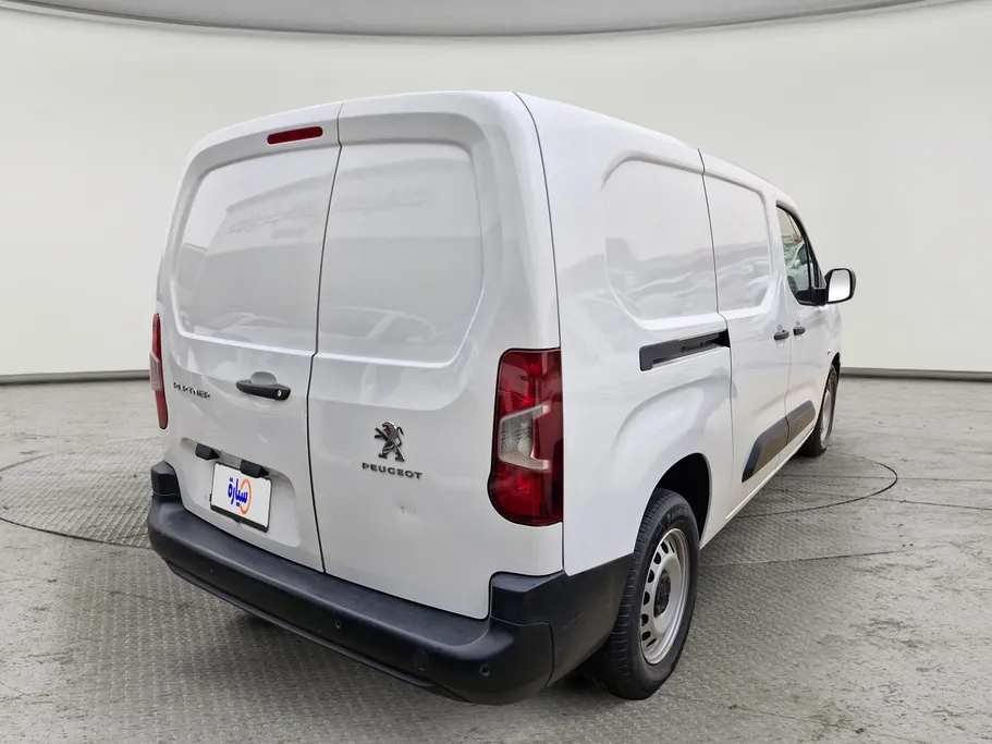 بيجو بارتنر Long van 2022 