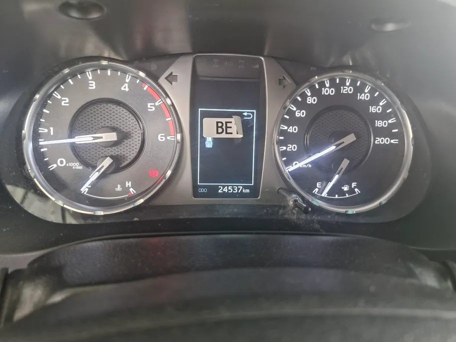 تويوتا هايلكس DC 4x4 Diesel 2024 