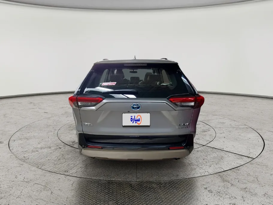 2023 Toyota RAV4 XLE HEV 