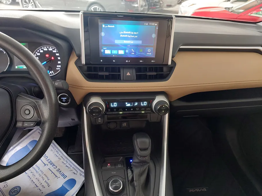 2023 Toyota RAV4 XLE HEV 