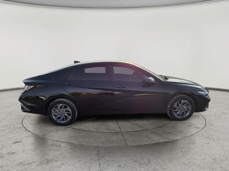 2025 Hyundai Elantra Smart Plus	China 