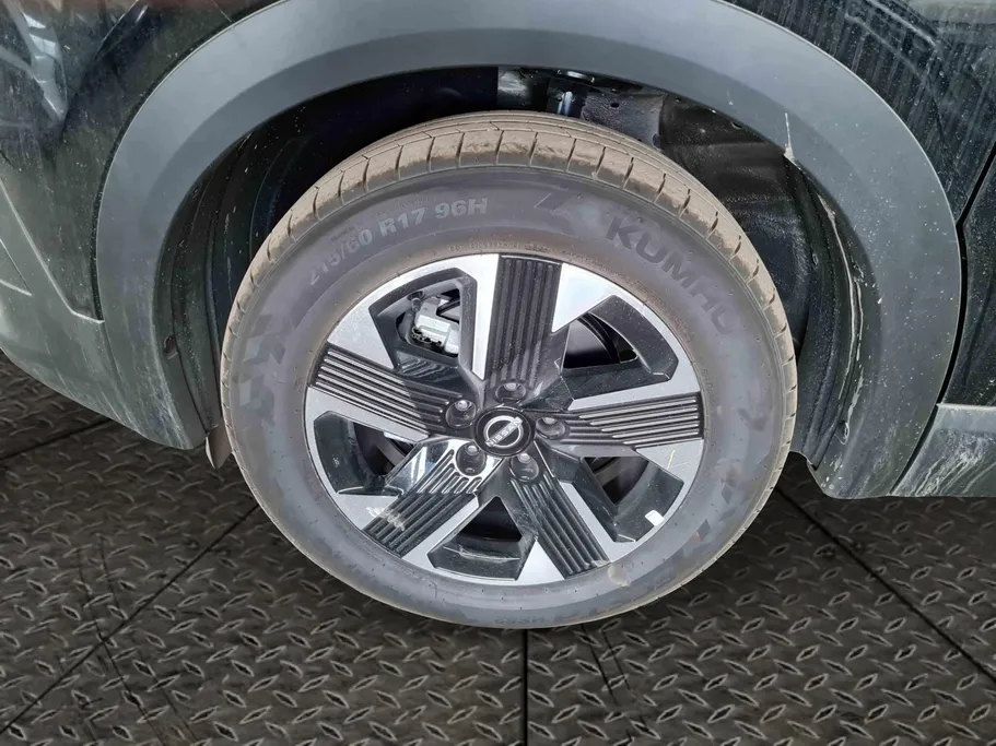 نيسان كيكس SV+ 2025 