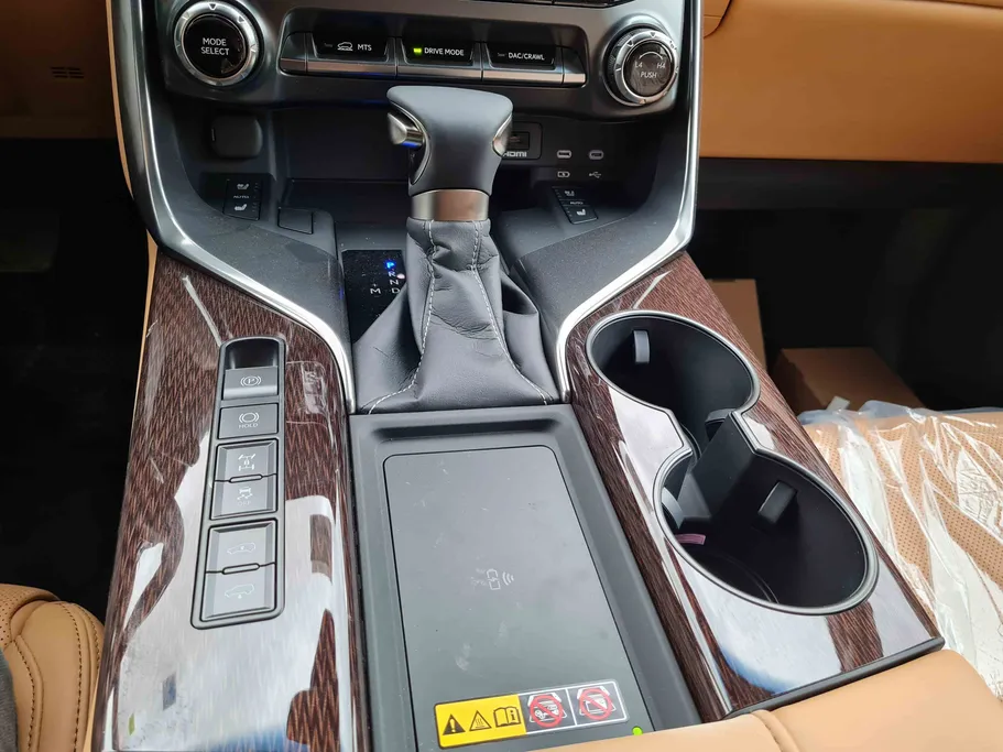 2025 Lexus LX 600 BB Elite 
