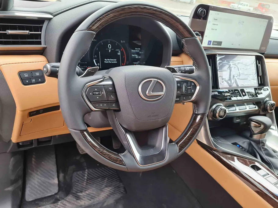2025 Lexus LX 600 BB Elite 
