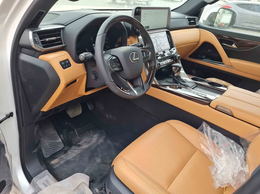 2025 Lexus LX 600 BB Elite 