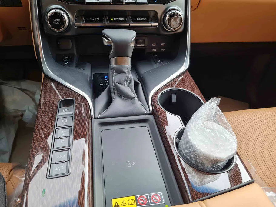 2025 Lexus LX 600 BB Elite 