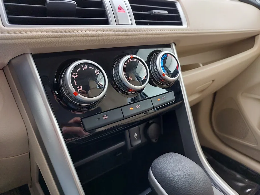2024 Mitsubishi XPANDER HL 