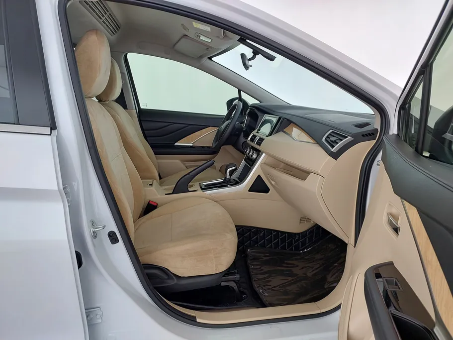 2024 Mitsubishi XPANDER HL 