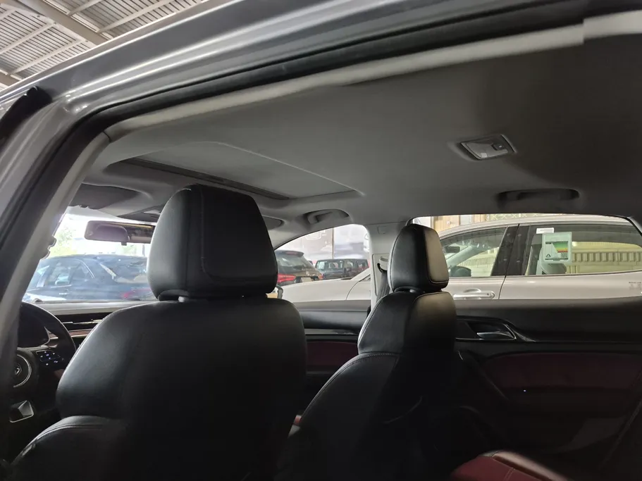 ام جي 6 LUX 2021 