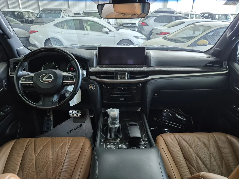 لكزس LX 570 Black Ed. 2021 