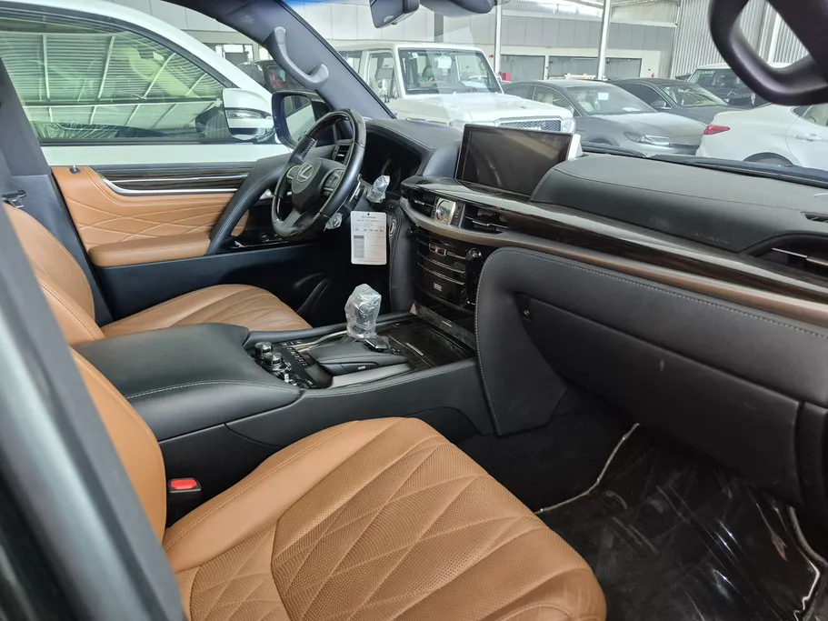 لكزس LX 570 Black Ed. 2021 