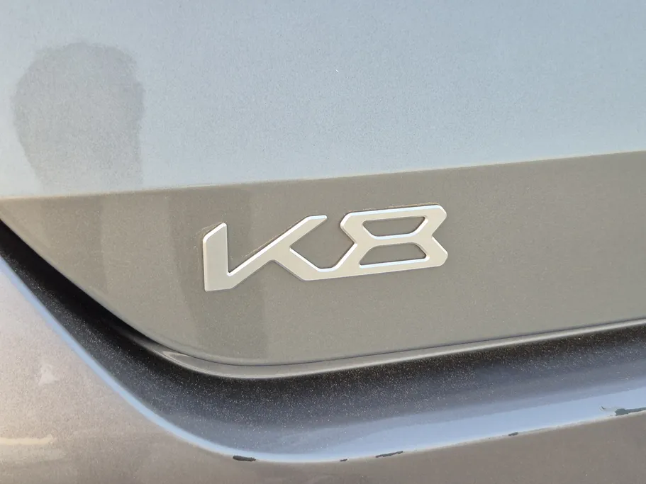 2023 Kia K8 LX 