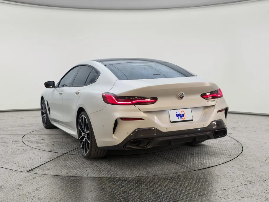 2023 BMW 8 Series 840i 