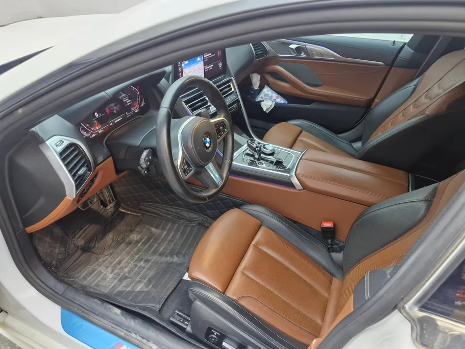 2023 BMW 8 Series 840i 