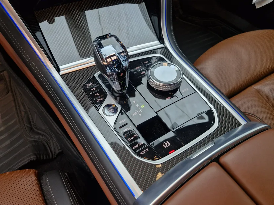 2023 BMW 8 Series 840i 