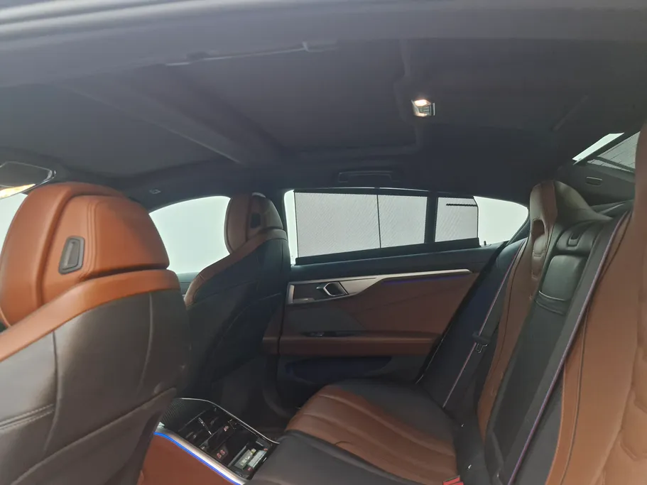 2023 BMW 8 Series 840i 