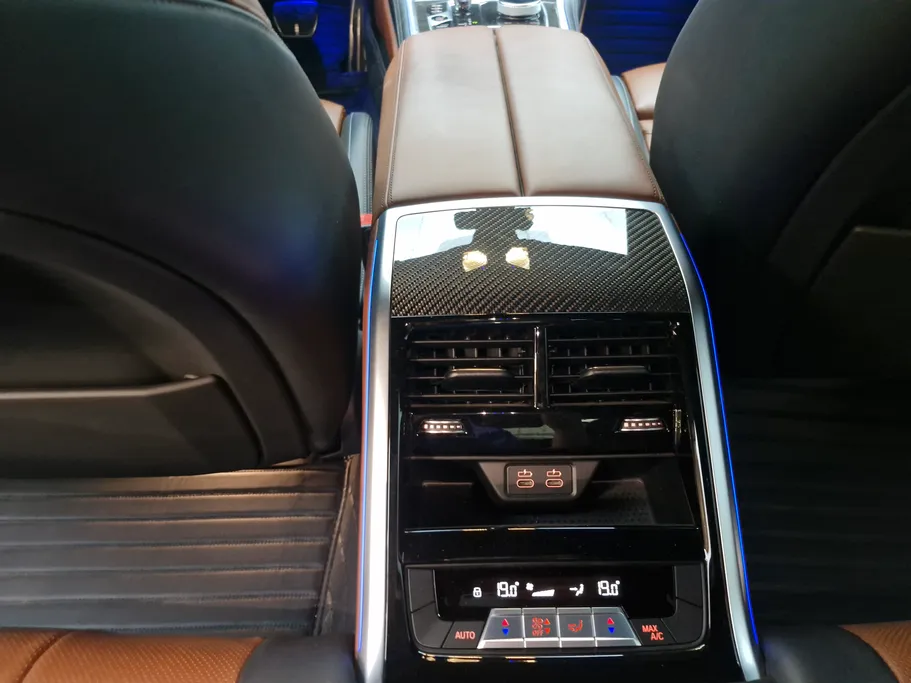 2023 BMW 8 Series 840i 