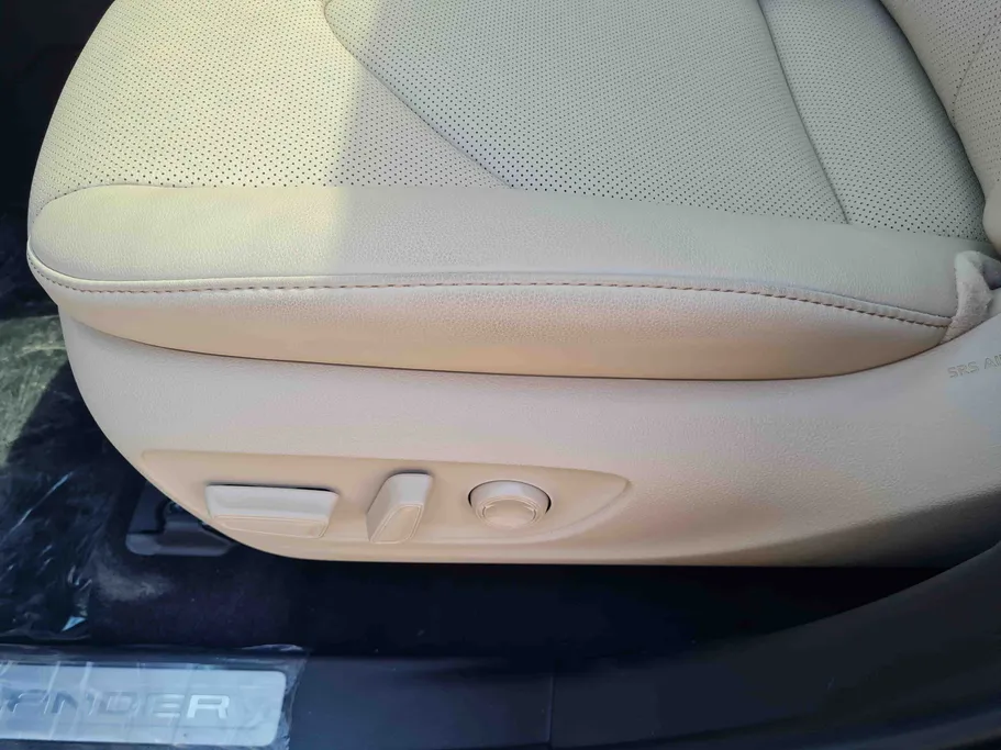 2025 Toyota Highlander Limited 