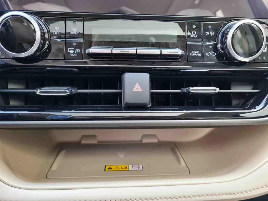 2025 Toyota Highlander Limited 