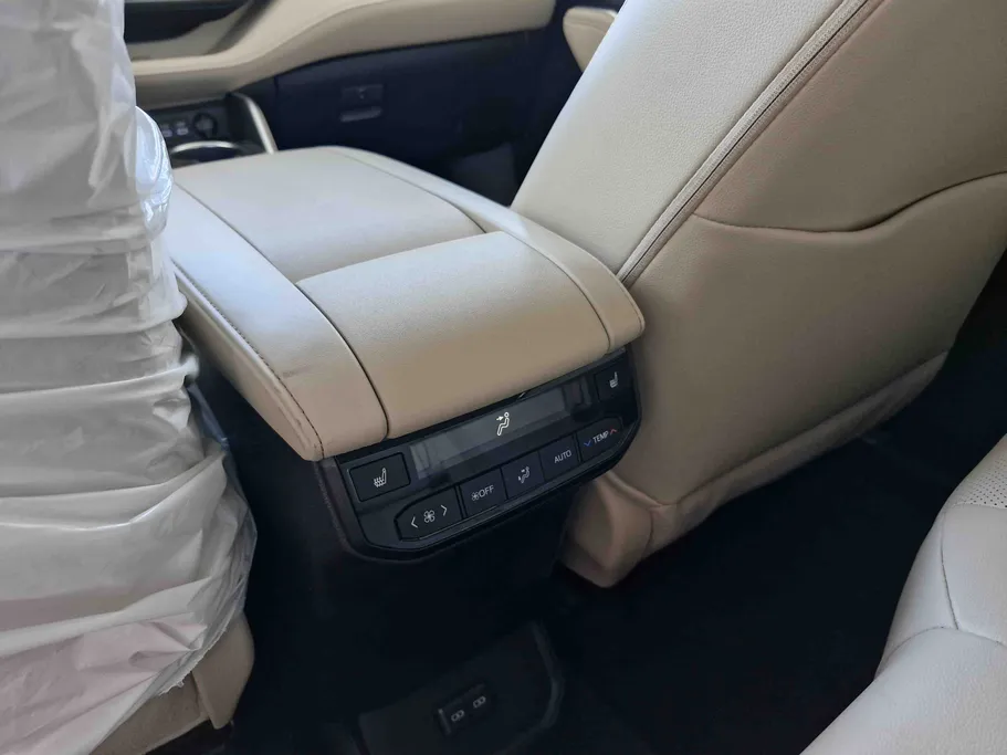 2025 Toyota Highlander Limited 