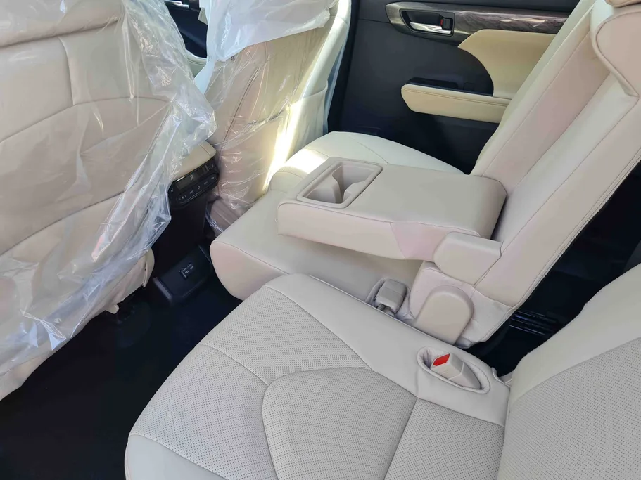 2025 Toyota Highlander Limited 
