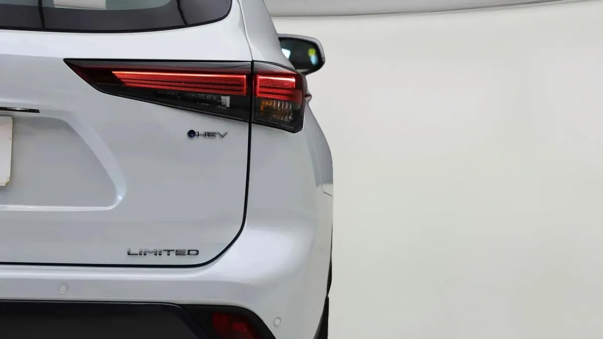 2025 Toyota Highlander Limited 