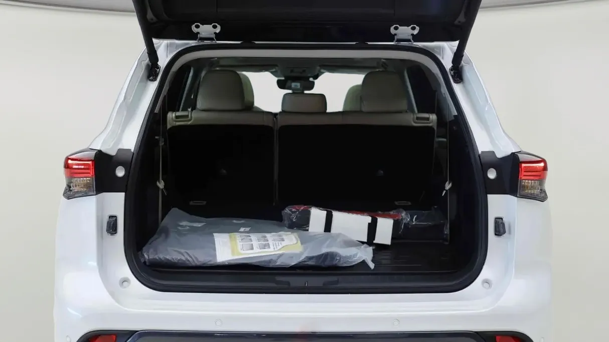 2025 Toyota Highlander Limited 