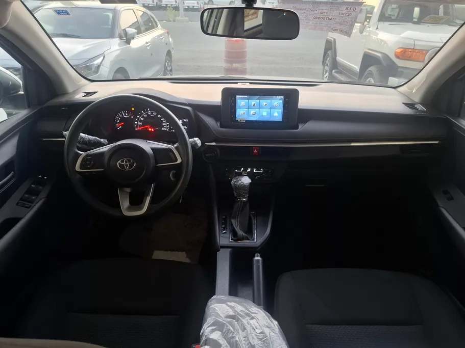 2024 Toyota Yaris  Y 