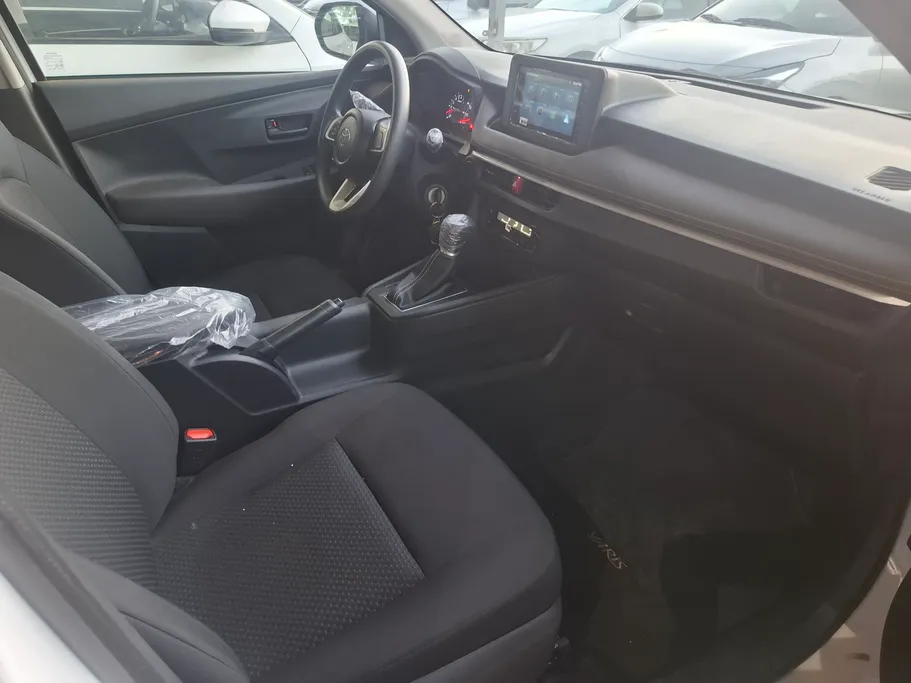 2024 Toyota Yaris  Y 