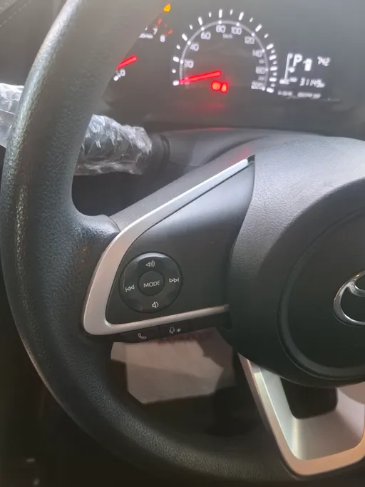 2024 Toyota Yaris  Y 