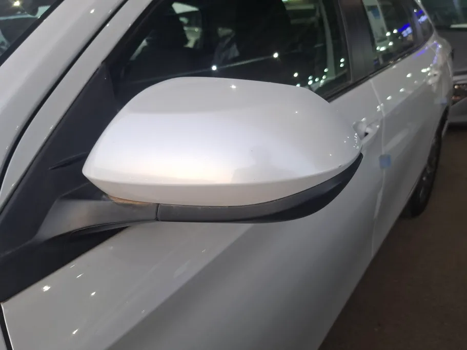 2024 Toyota Yaris  Y 