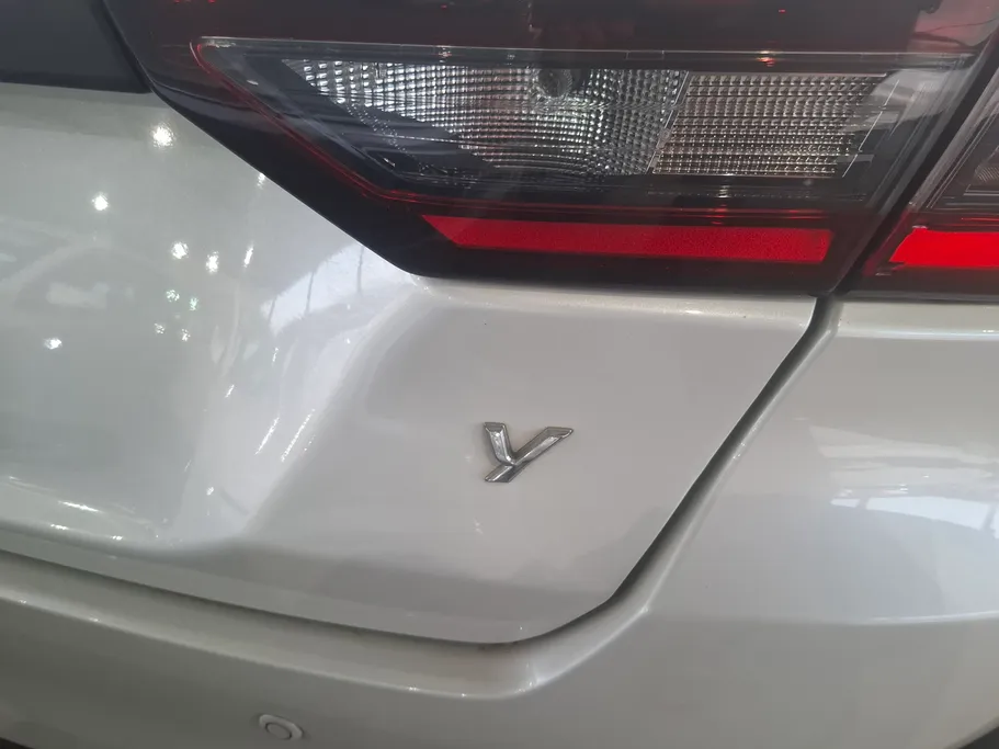 2024 Toyota Yaris  Y 