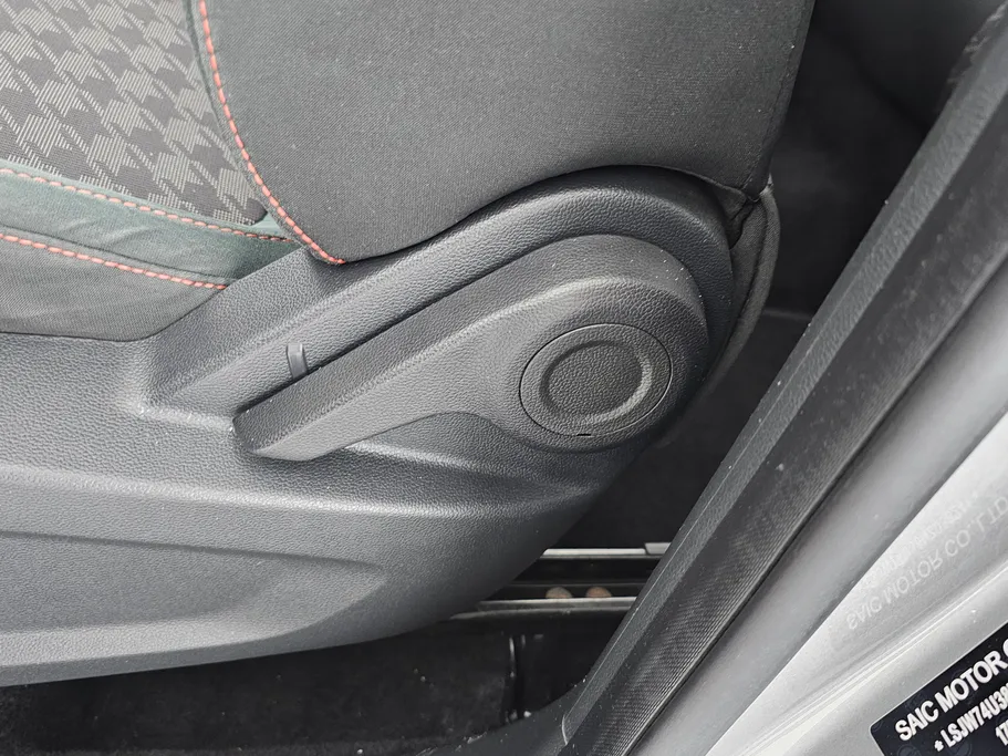 2022 MG ZS STD 